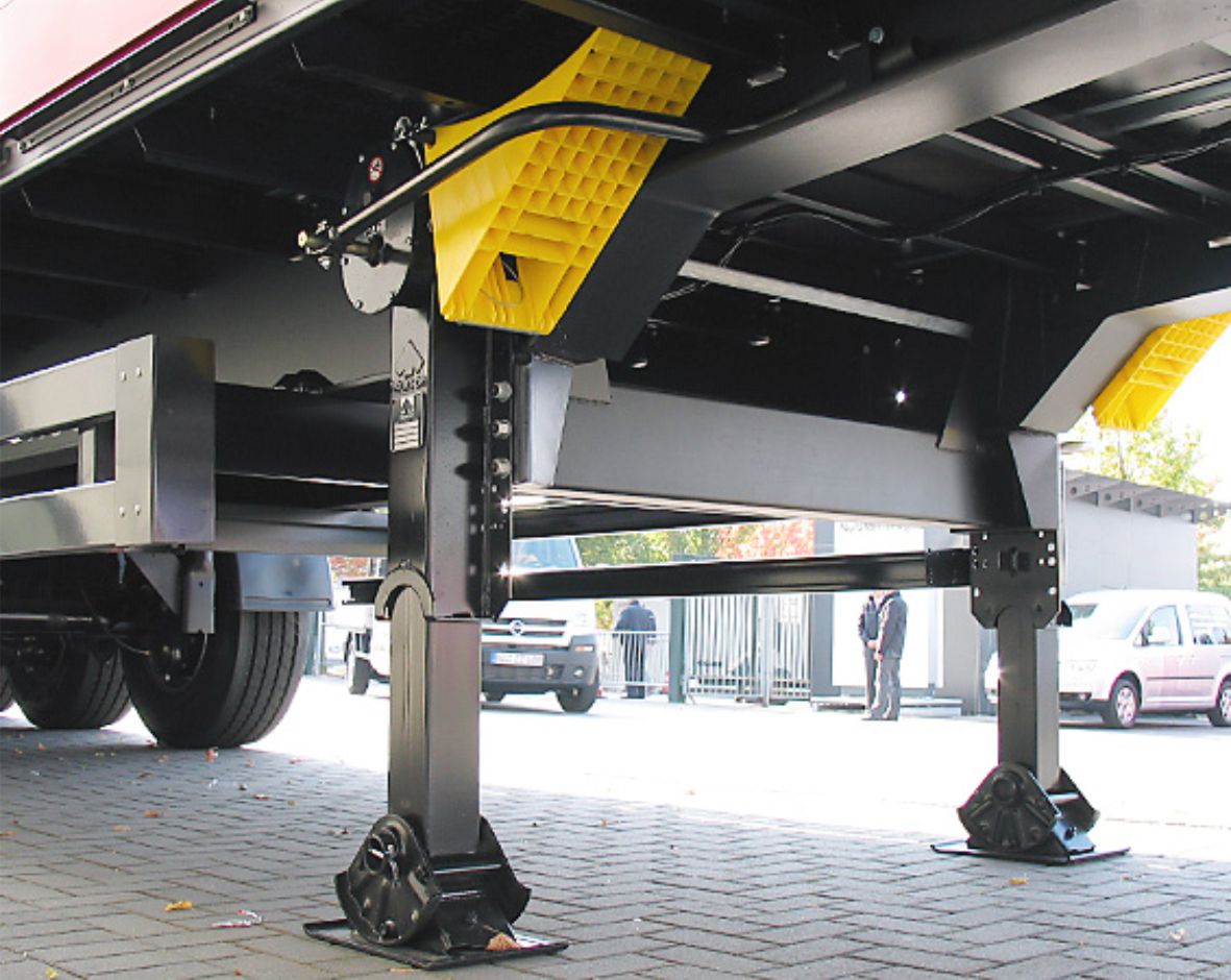 LANDING GEAR
